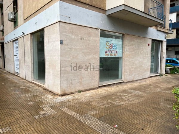 casa indipendente in affitto a Palermo in zona Libertà