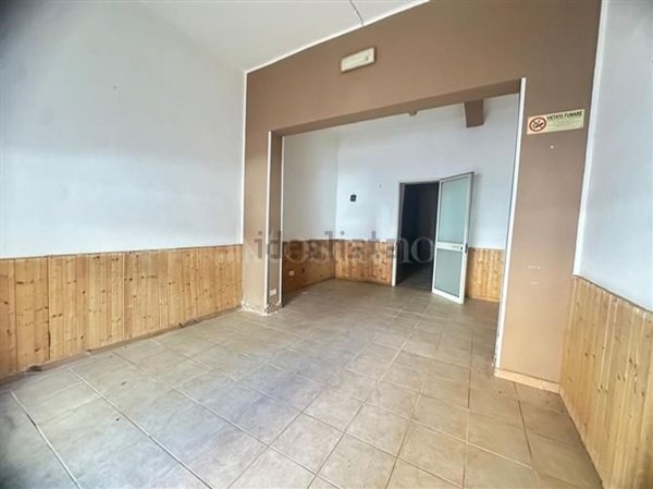 locale commerciale in affitto a Palermo in zona Oreto