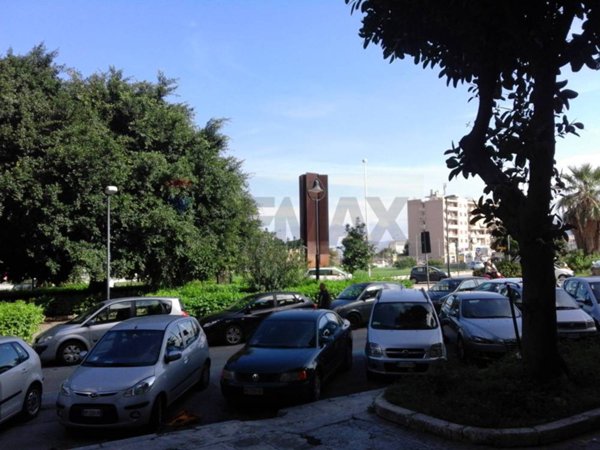 negozio in affitto a Palermo