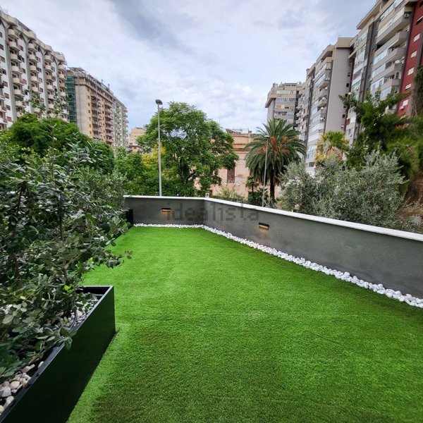 ufficio in affitto a Palermo in zona Libertà