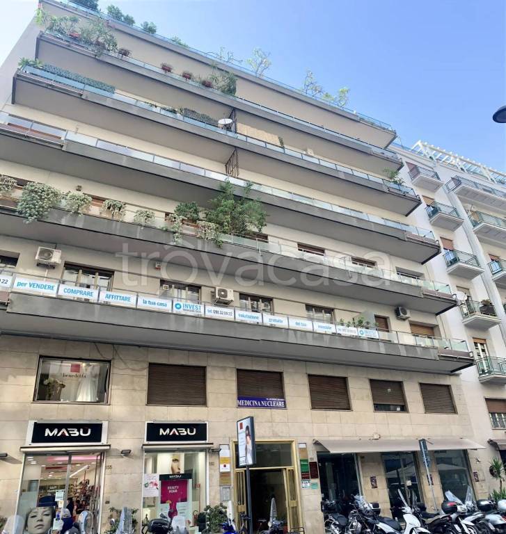 ufficio in affitto a Palermo in zona Libertà