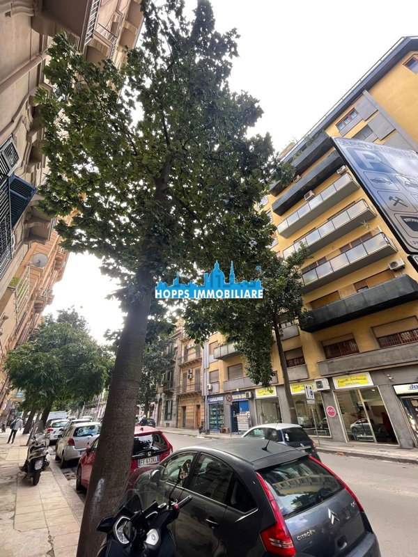 locale di sgombero in affitto a Palermo in zona Libertà