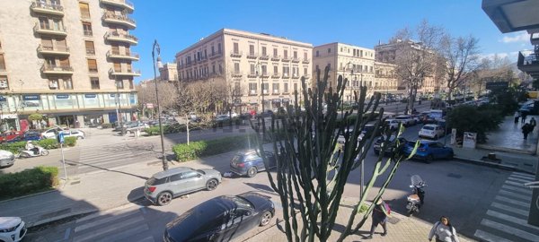 ufficio in affitto a Palermo in zona Libertà
