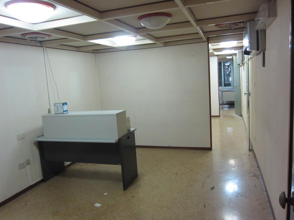 locale commerciale in affitto a Palermo in zona Libertà