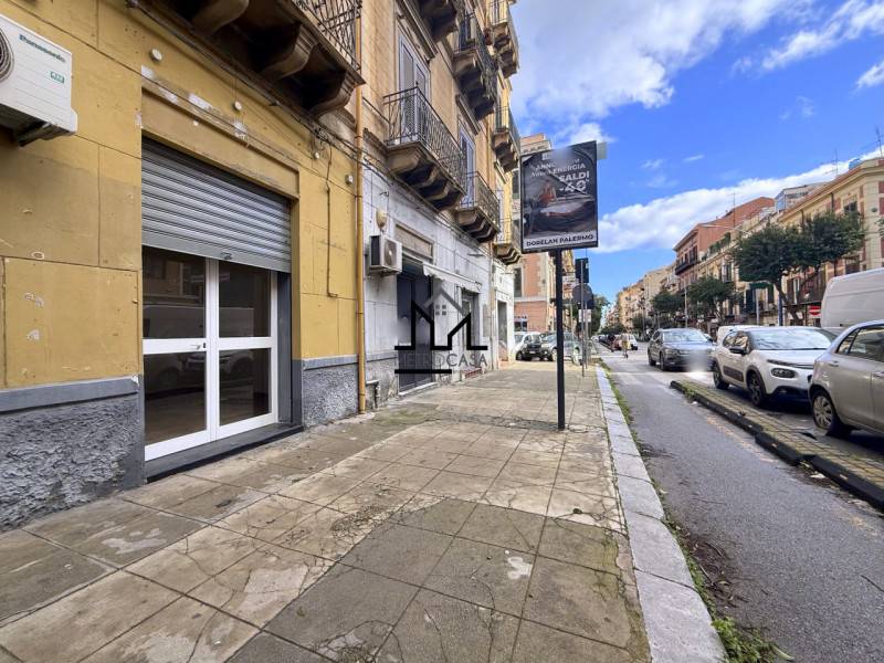 locale commerciale in affitto a Palermo in zona Politeama