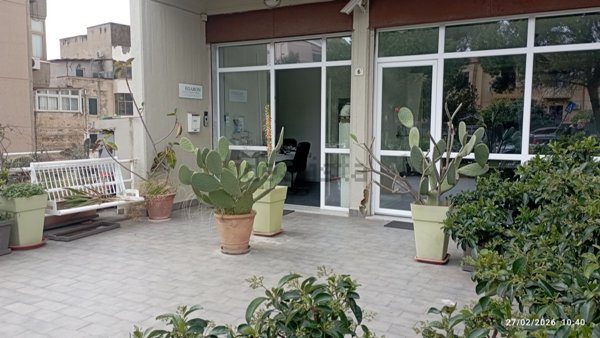 ufficio in affitto a Palermo in zona Arenella/Vergine Maria