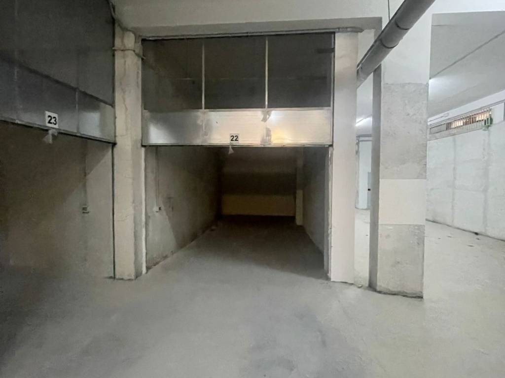 locale di sgombero in affitto a Palermo in zona Cruillas