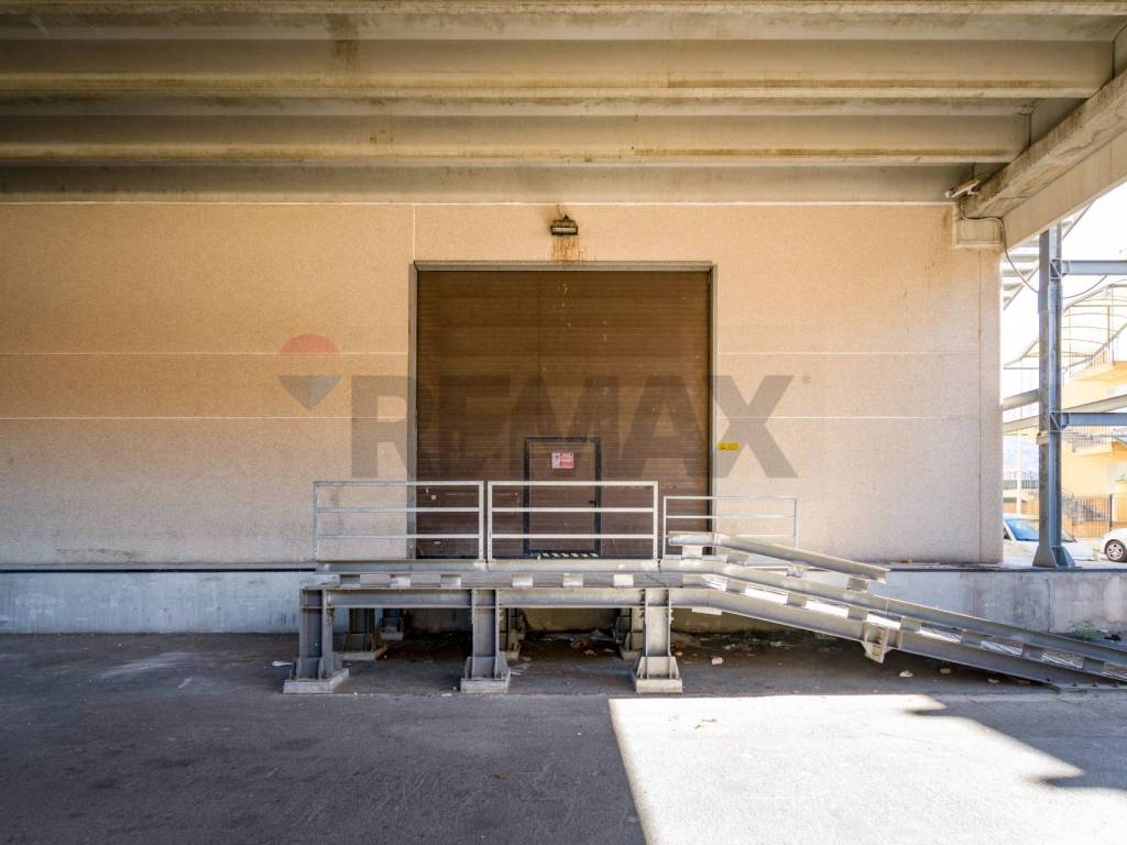 locale commerciale in affitto a Palermo in zona Pallavicino
