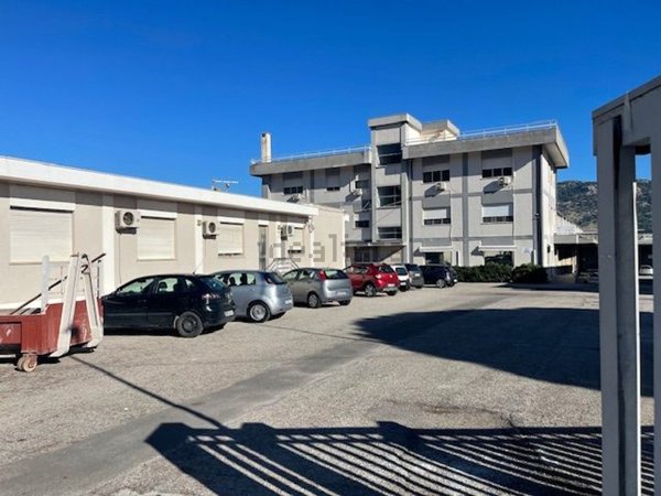 locale di sgombero in affitto a Palermo