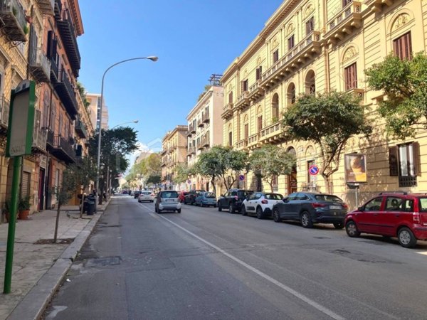 ufficio in affitto a Palermo in zona Zisa