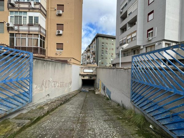 locale di sgombero in affitto a Palermo