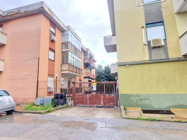 locale commerciale in affitto a Palermo in zona Oreto