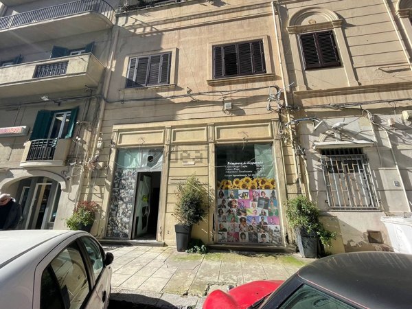 locale commerciale in affitto a Palermo in zona Libertà