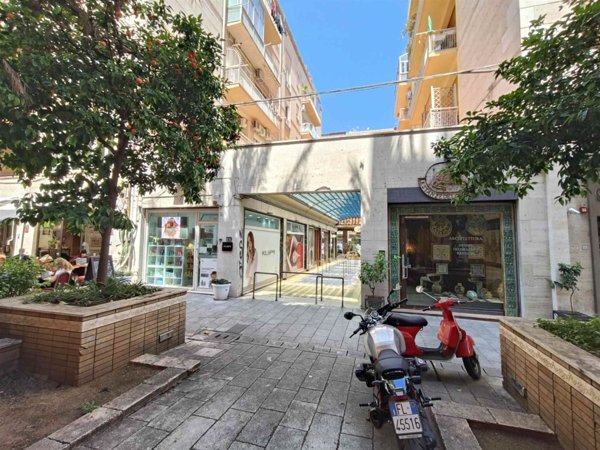 ufficio in affitto a Palermo in zona Politeama