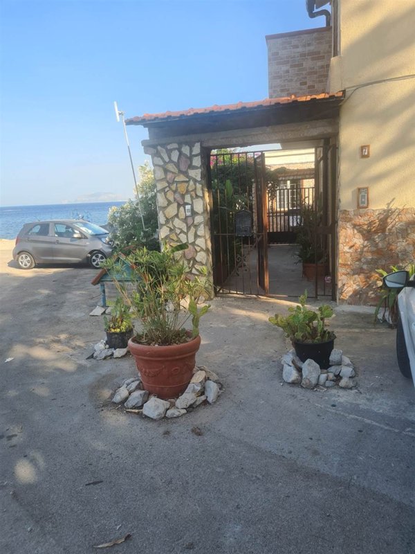 appartamento in affitto a Palermo in zona Arenella/Vergine Maria