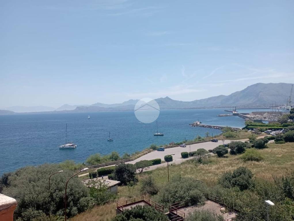 appartamento in affitto a Palermo in zona Arenella/Vergine Maria