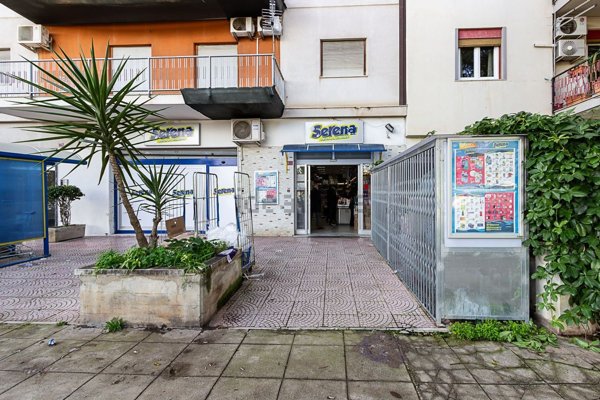 locale commerciale in affitto a Palermo in zona Uditore