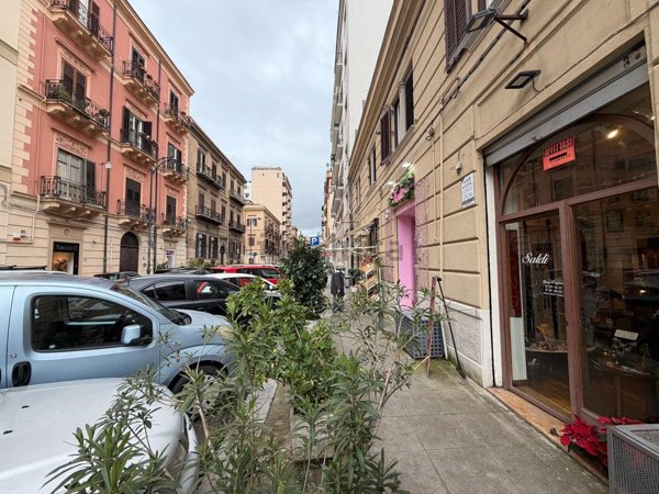 locale commerciale in affitto a Palermo in zona Libertà