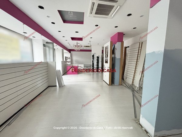 locale commerciale in affitto a Palermo