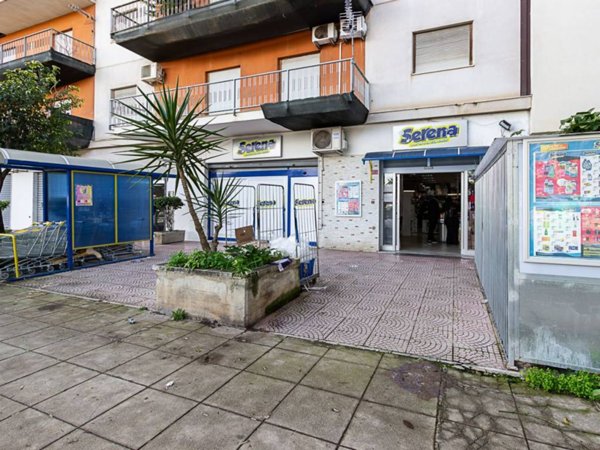 negozio in affitto a Palermo in zona Uditore