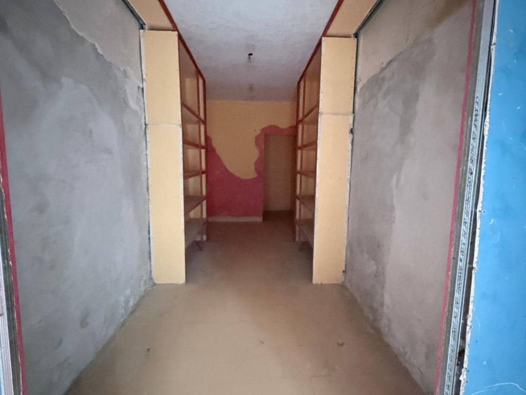 negozio in affitto a Palermo in zona Centro storico