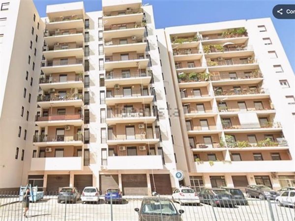 locale di sgombero in affitto a Palermo in zona Zisa