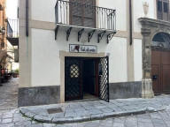 negozio in affitto a Palermo in zona Centro storico