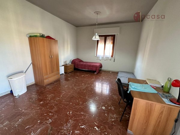 negozio in affitto a Palermo in zona Montegrappa / Santa Rosalia