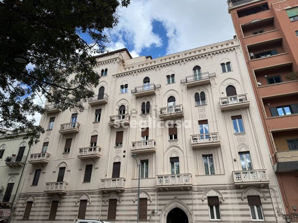 appartamento in affitto a Palermo in zona Politeama