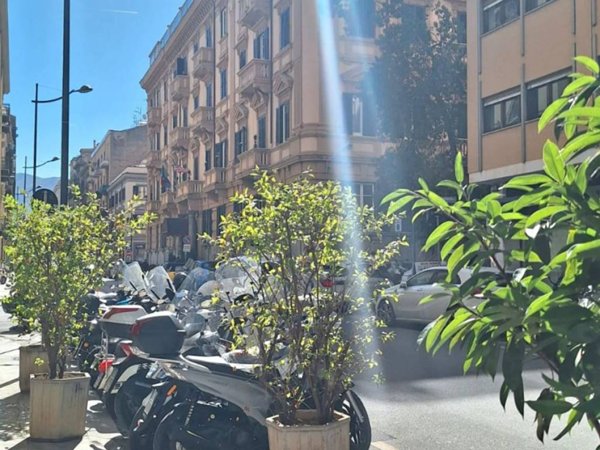 negozio in affitto a Palermo