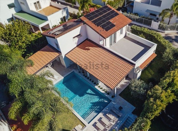 casa indipendente in affitto a Palermo in zona Mondello