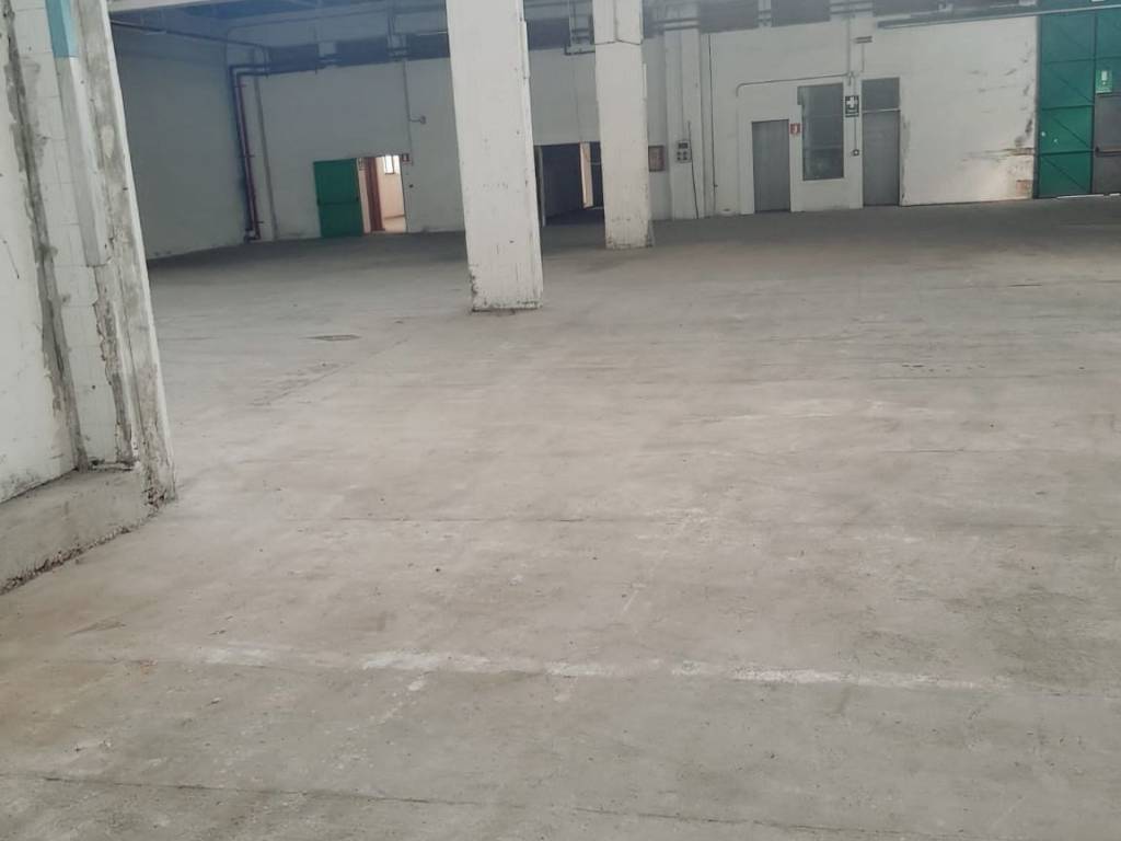 locale commerciale in affitto a Palermo in zona Brancaccio