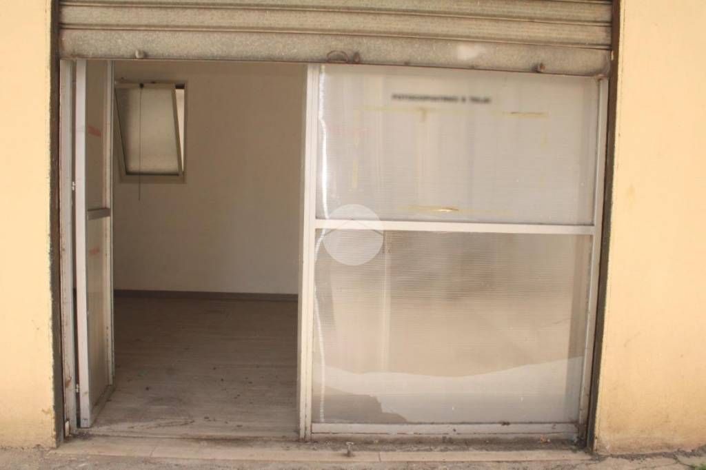 locale di sgombero in affitto a Palermo in zona Calatafimi / Cuba