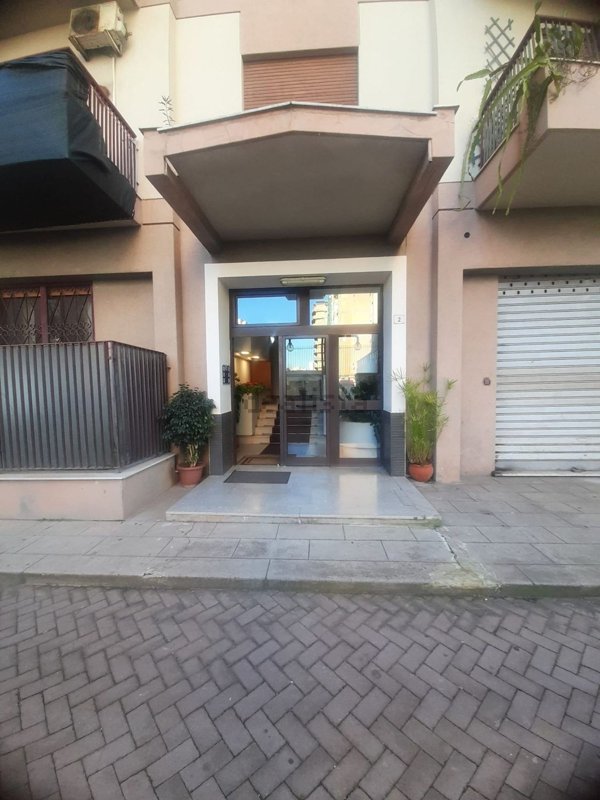 ufficio in affitto a Palermo in zona Malaspina/Palagonia