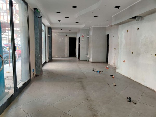 negozio in affitto a Palermo in zona Libertà