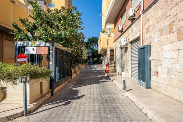 ufficio in affitto a Palermo in zona Libertà