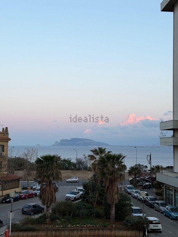 appartamento in affitto a Palermo in zona Arenella/Vergine Maria