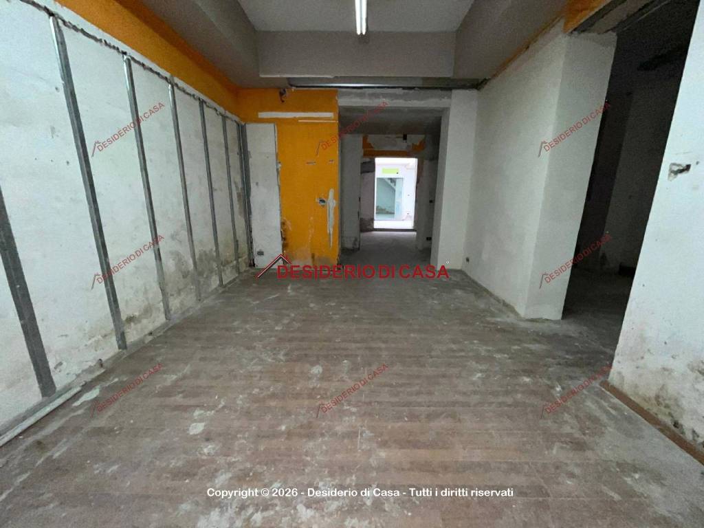 negozio in affitto a Palermo in zona Libertà
