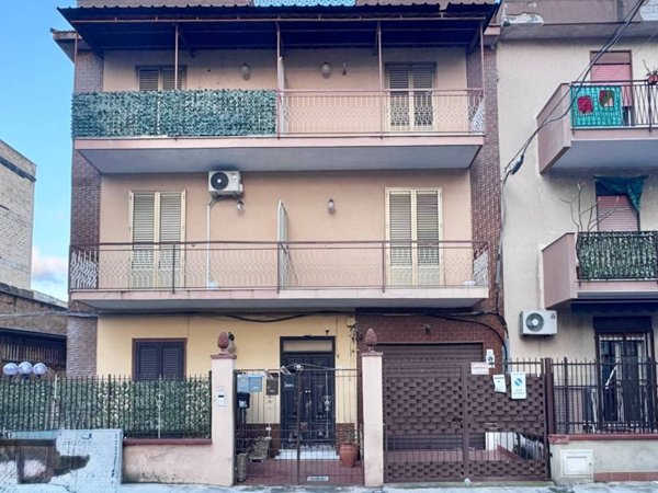 locale di sgombero in affitto a Palermo in zona Cruillas