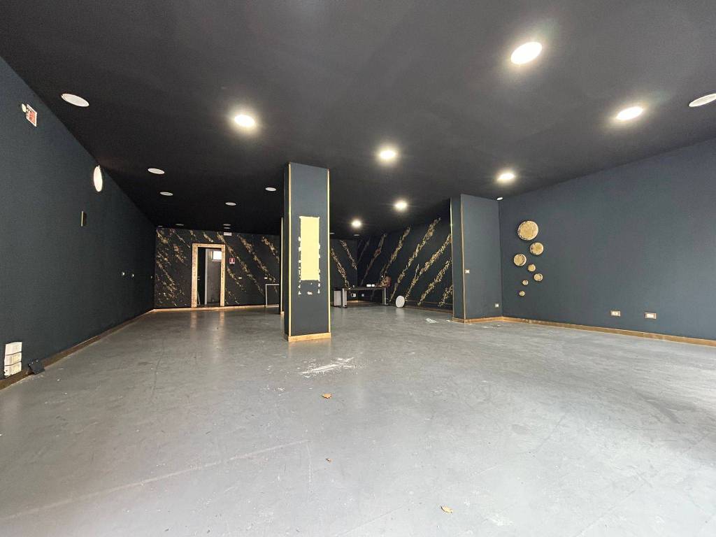 negozio in affitto a Palermo in zona Uditore