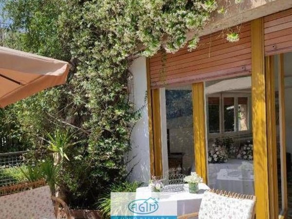 casa indipendente in affitto a Palermo in zona Mondello