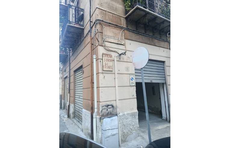 locale commerciale in affitto a Palermo in zona Politeama