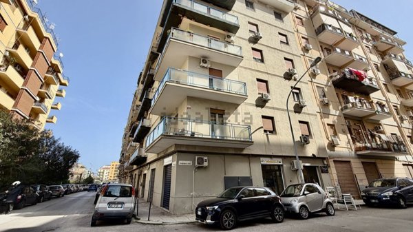 locale commerciale in affitto a Palermo in zona Malaspina/Palagonia