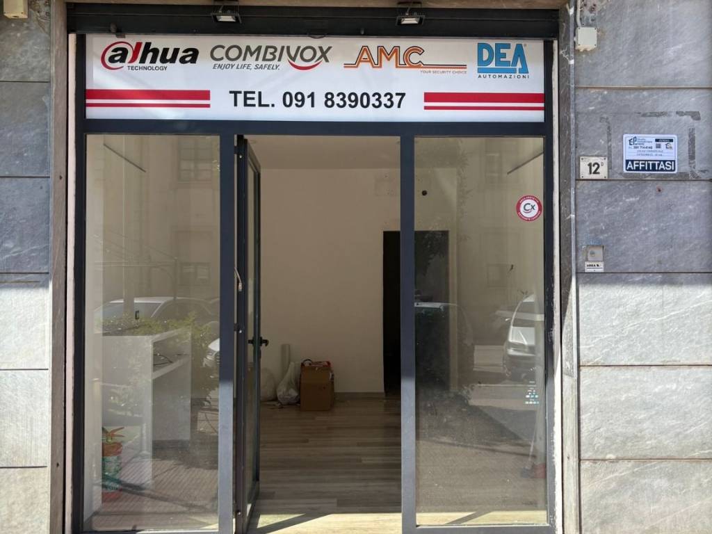 negozio in affitto a Palermo in zona Malaspina/Palagonia