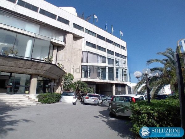 negozio in affitto a Palermo in zona Malaspina/Palagonia