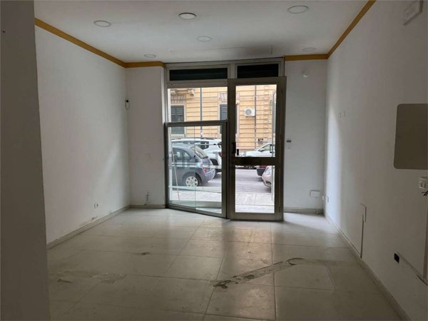 locale commerciale in affitto a Palermo in zona Libertà