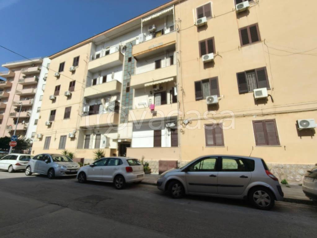 appartamento in affitto a Palermo in zona Malaspina/Palagonia