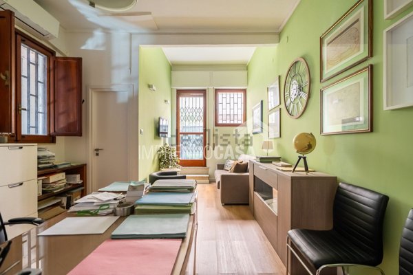 ufficio in affitto a Palermo in zona Libertà