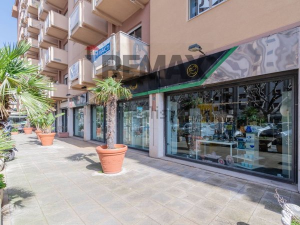 locale commerciale in affitto a Palermo in zona Libertà