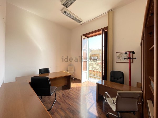 ufficio in affitto a Palermo in zona Politeama